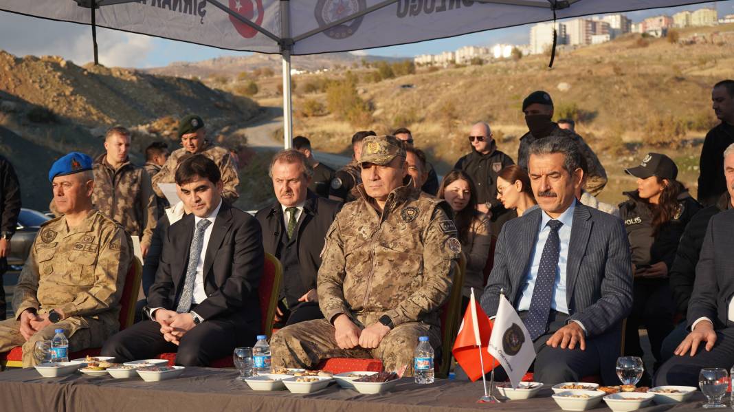 Şırnak Özel Harekat Polisinden Gerçek Mühimmatla Nefes Kesen Tatbikat 18